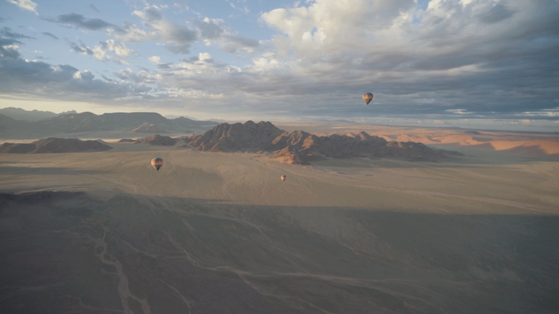 Sunrise over the towering dunes of Sossusvlei